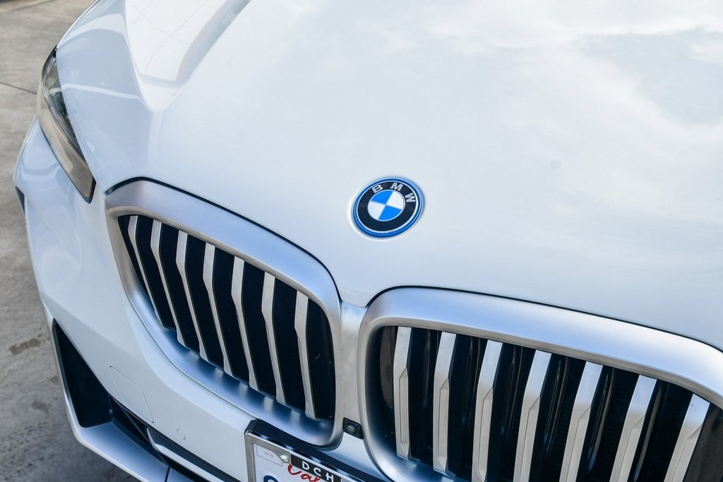 Thumbnail: 2024 BMW X5 - 18