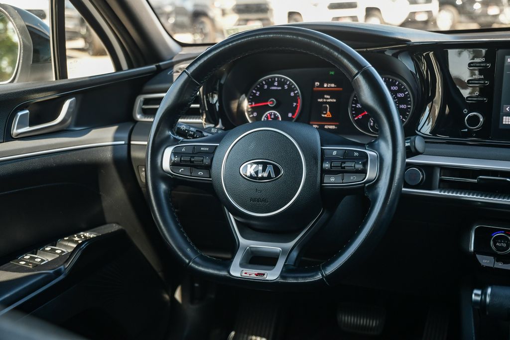 Thumbnail: 2021 Kia K5 - 2