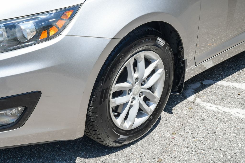 Thumbnail: 2012 Kia Optima - 7