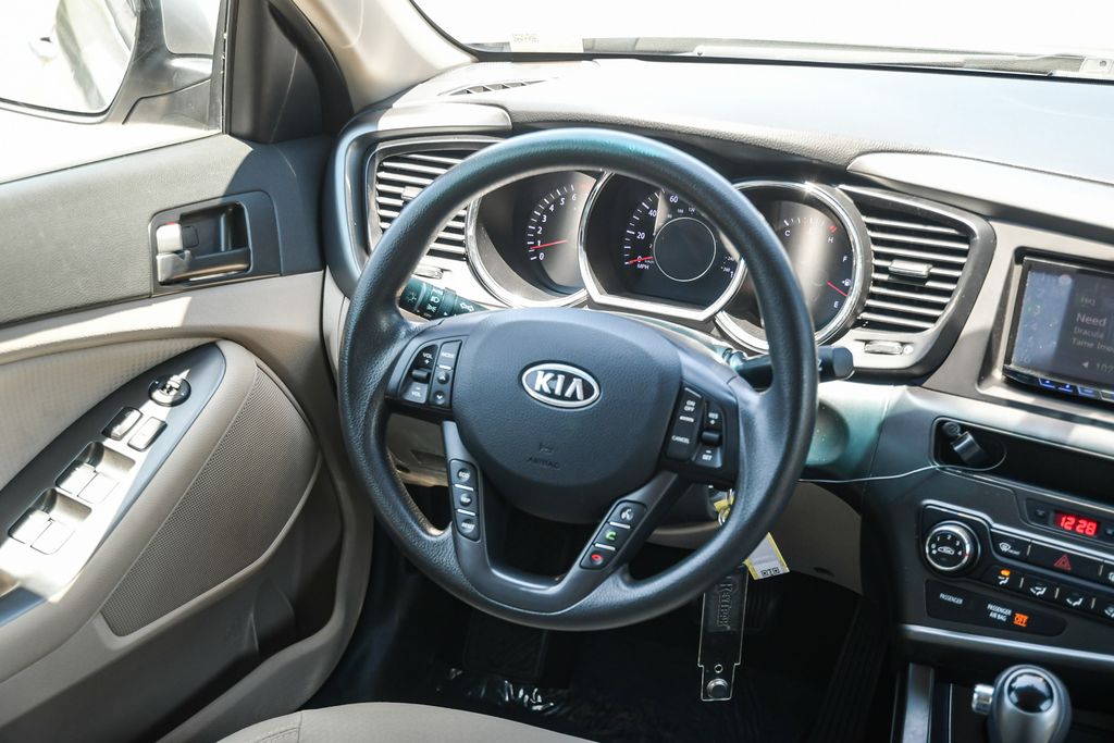 Thumbnail: 2012 Kia Optima - 2