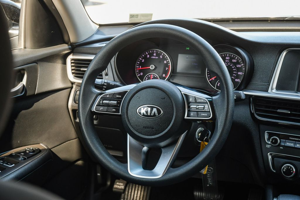 Thumbnail: 2020 Kia Optima - 2