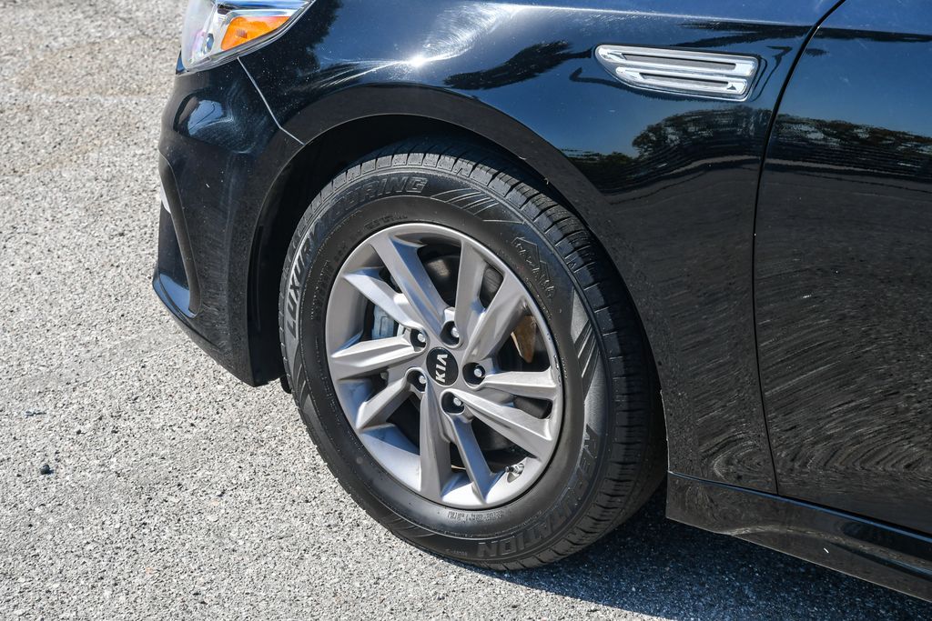 Thumbnail: 2020 Kia Optima - 7