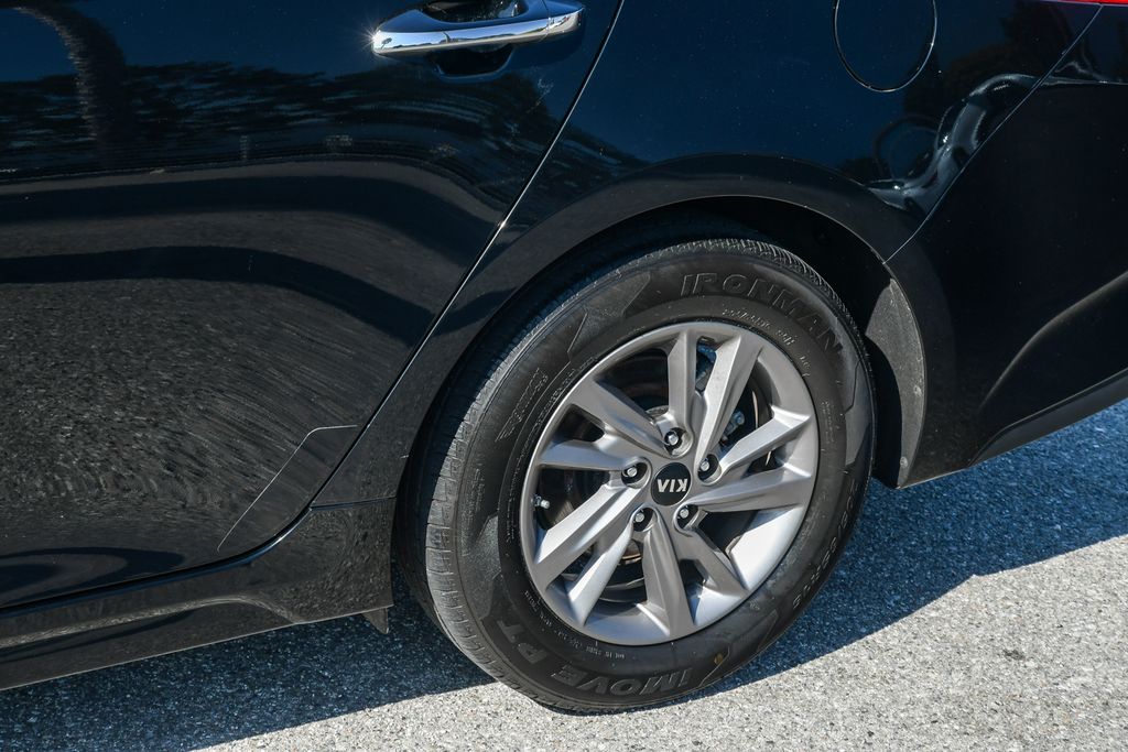 Thumbnail: 2020 Kia Optima - 20