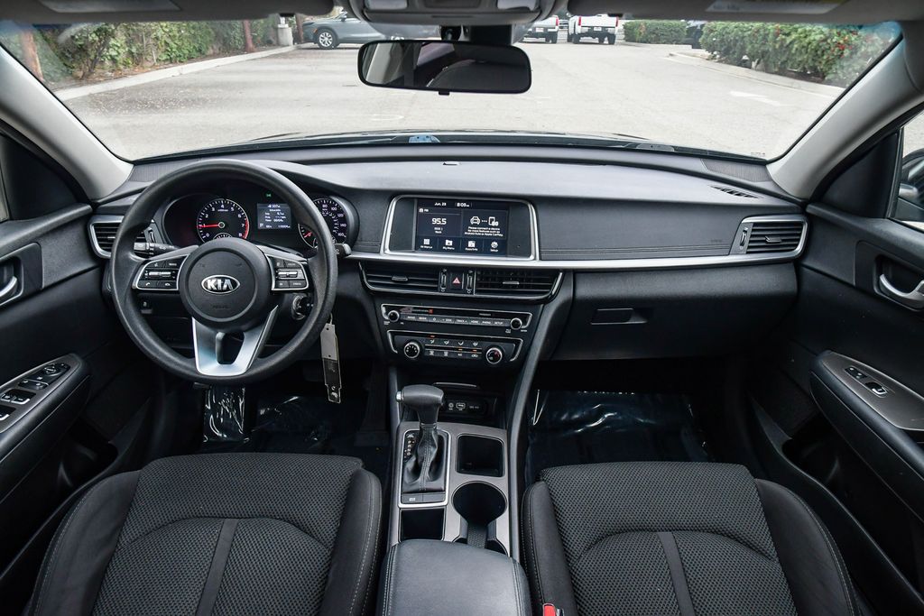 Thumbnail: 2019 Kia Optima - 8