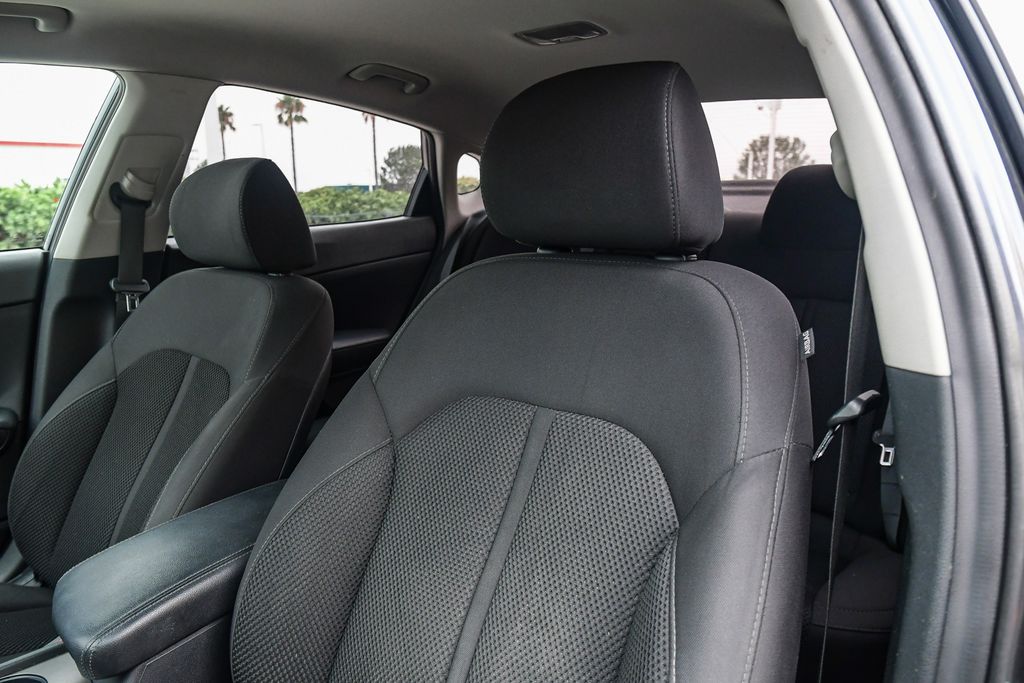 Thumbnail: 2019 Kia Optima - 21