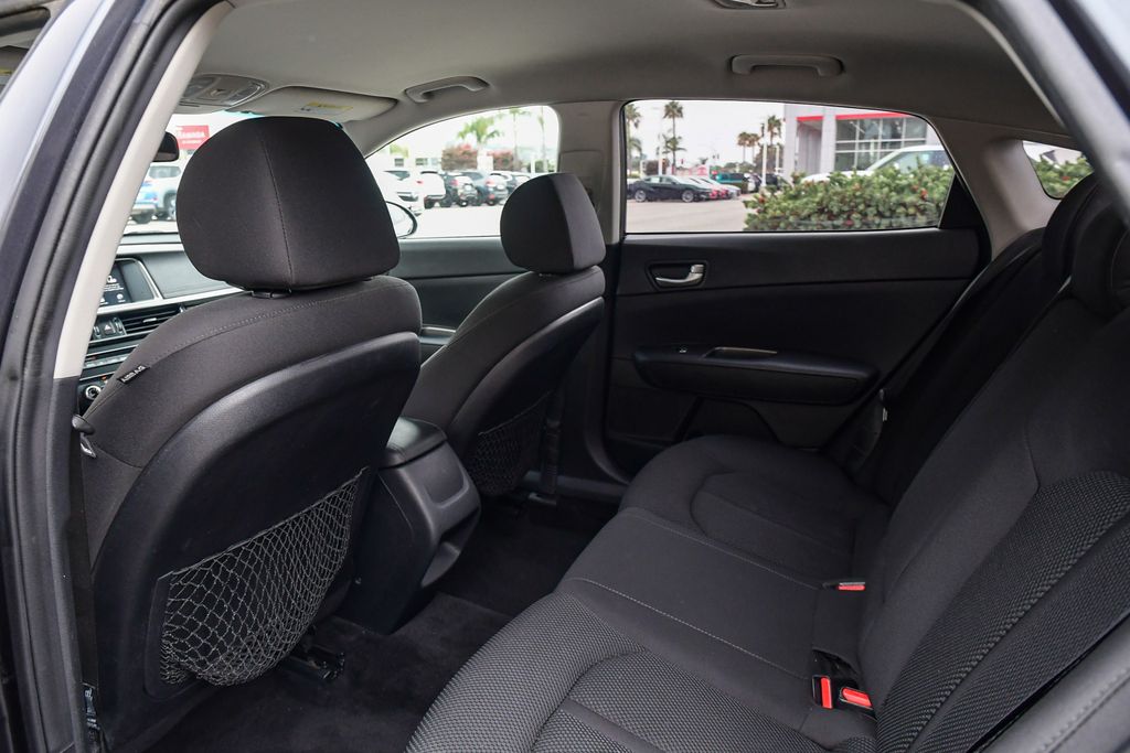 Thumbnail: 2019 Kia Optima - 11