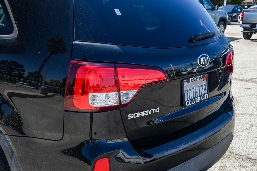 Thumbnail: 2014 Kia Sorento - 19