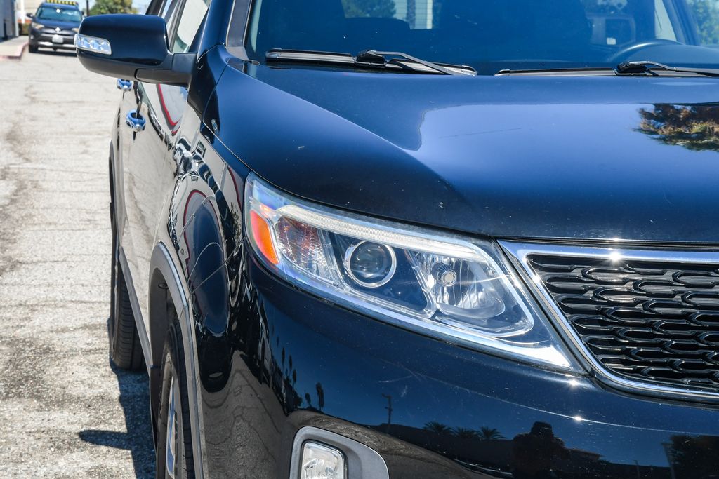 Thumbnail: 2014 Kia Sorento - 6