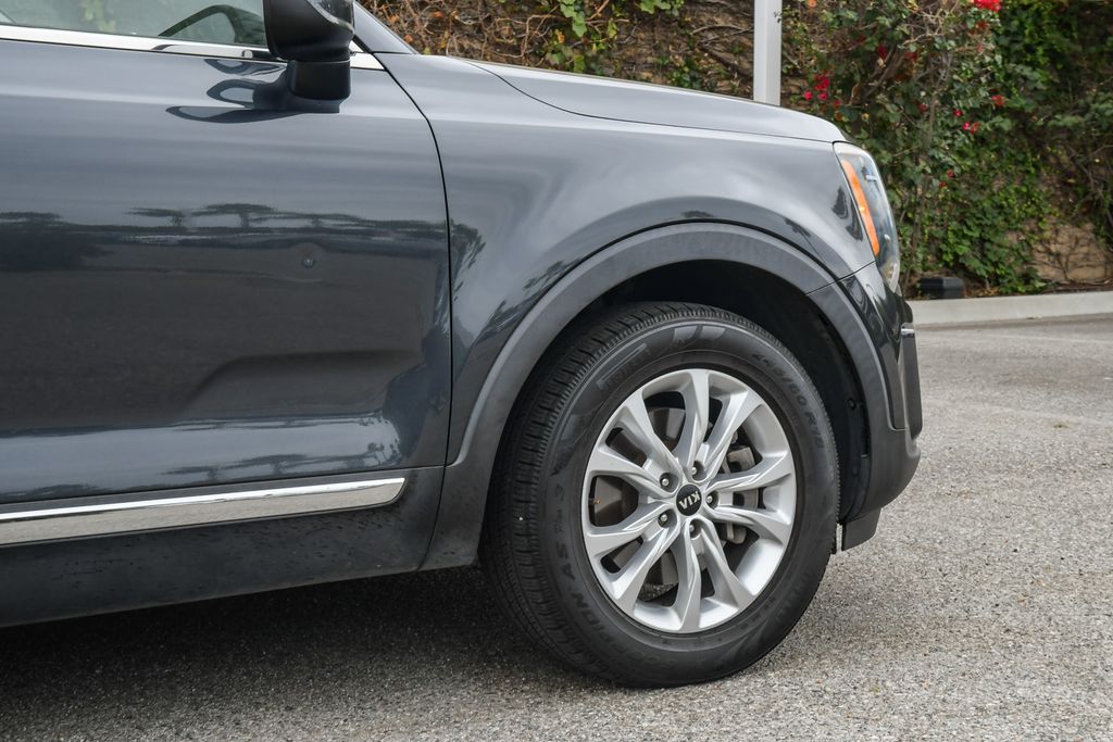 Thumbnail: 2021 Kia Telluride - 21