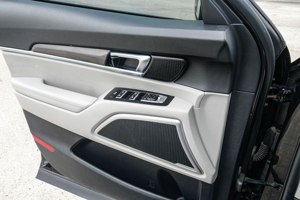 Thumbnail: 2022 Kia Telluride - 29