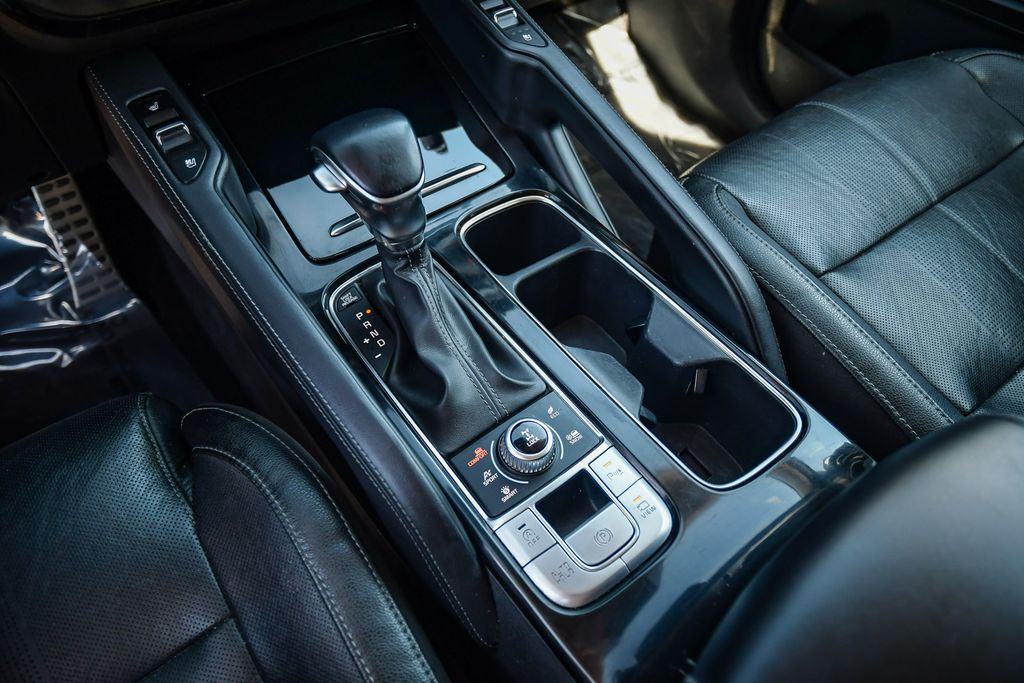 Thumbnail: 2021 Kia Telluride - 14