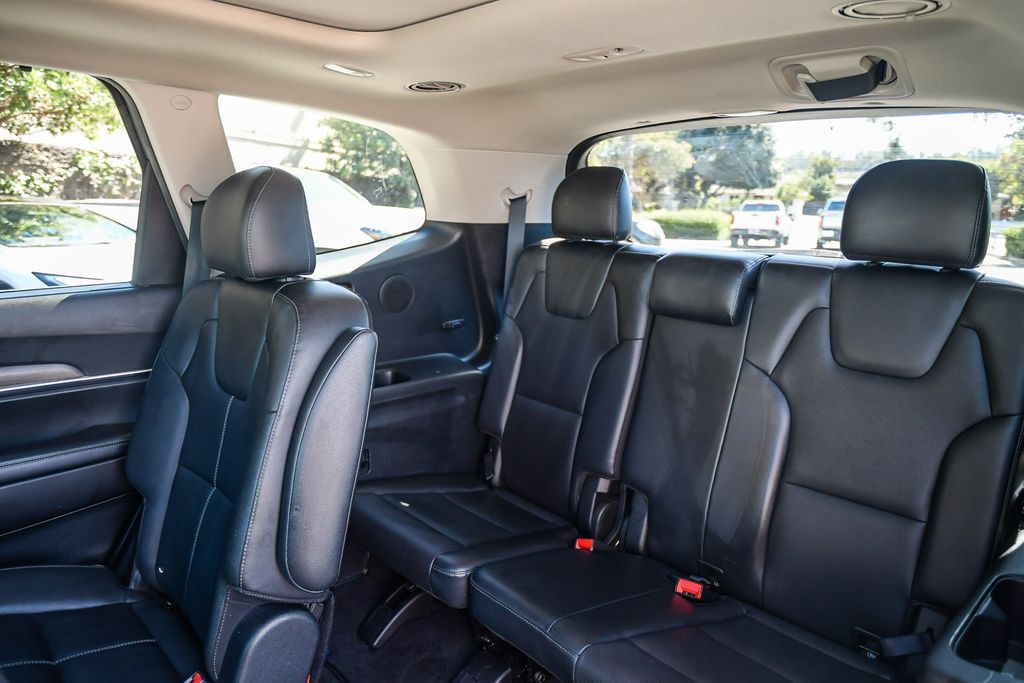 Thumbnail: 2021 Kia Telluride - 23