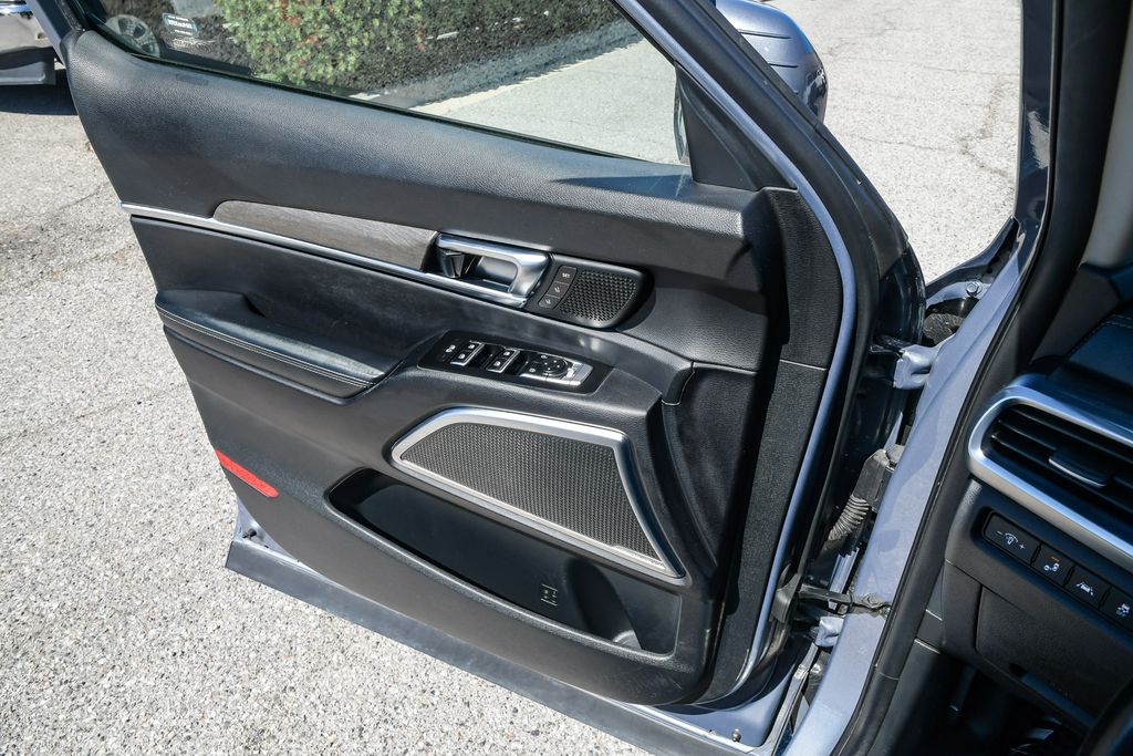 Thumbnail: 2021 Kia Telluride - 28