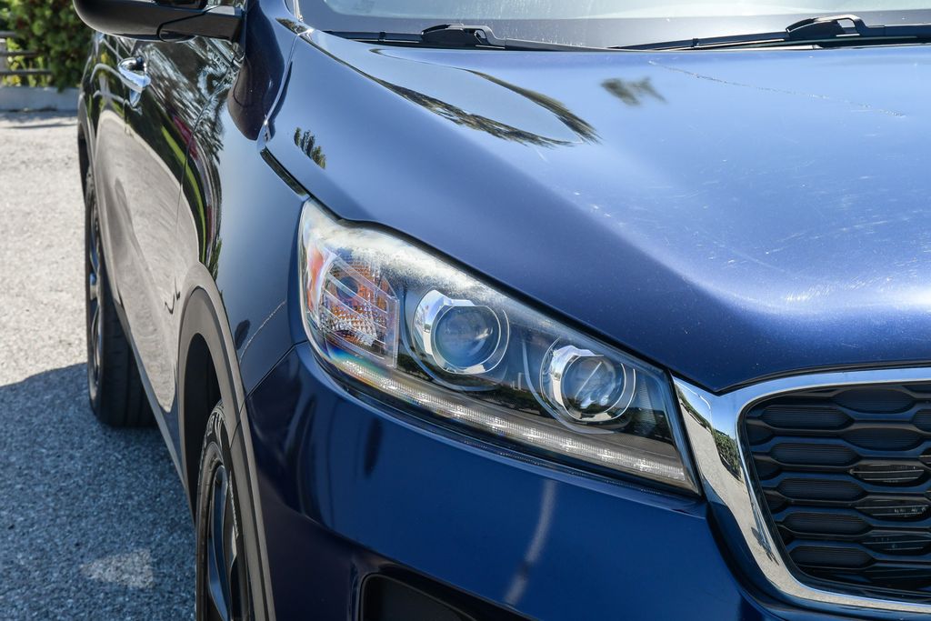 Thumbnail: 2019 Kia Sorento - 17