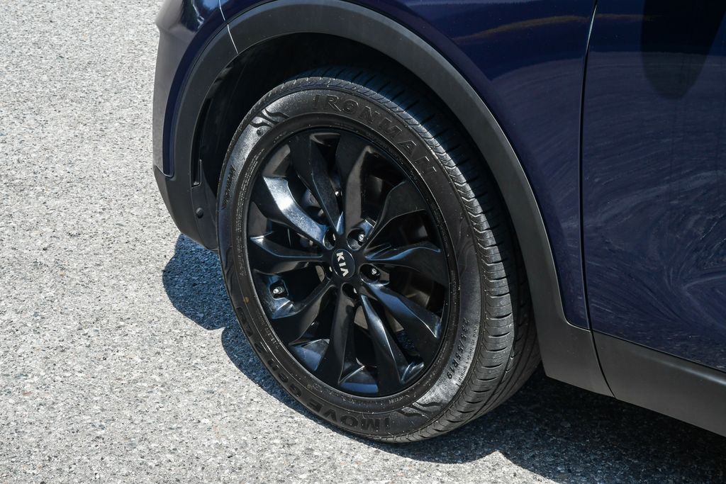 Thumbnail: 2019 Kia Sorento - 6