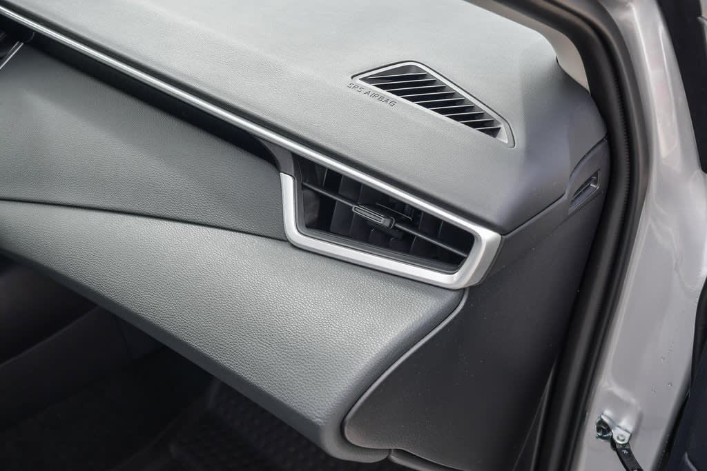 2025 Toyota Corolla LE 22