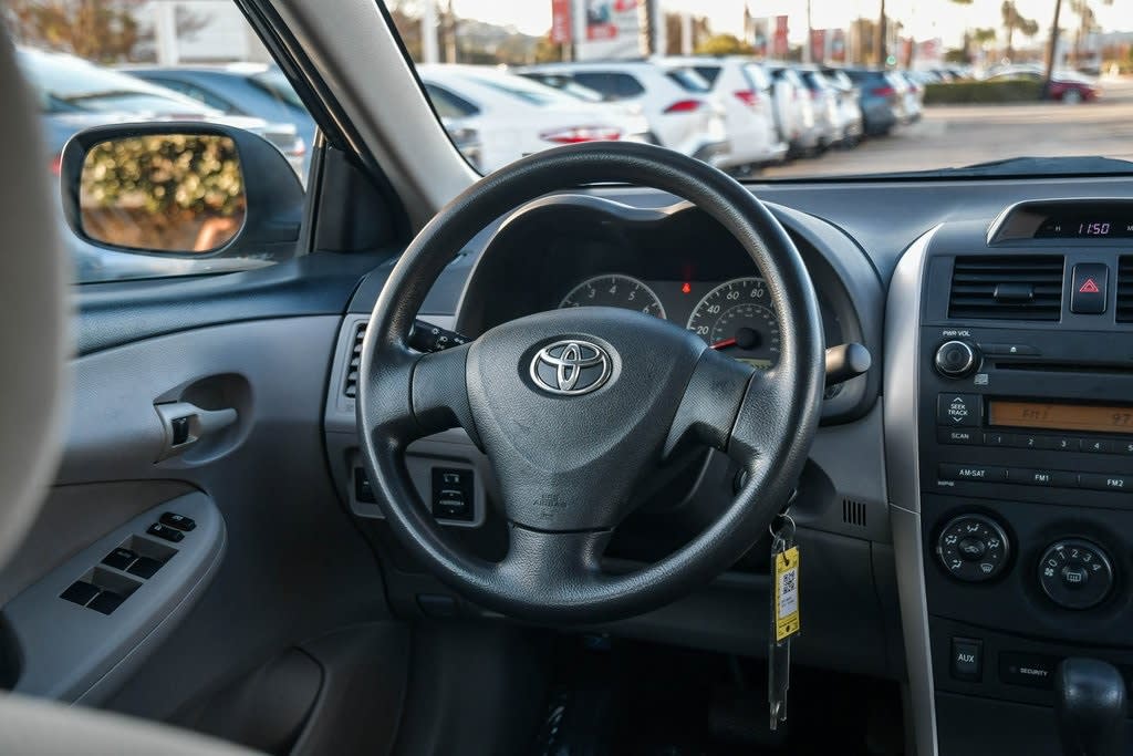 2013 Toyota Corolla Base 2