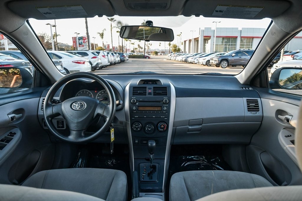 2013 Toyota Corolla Base 8