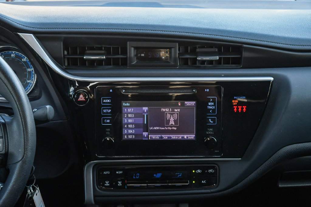 Thumbnail: 2018 Toyota Corolla - 13