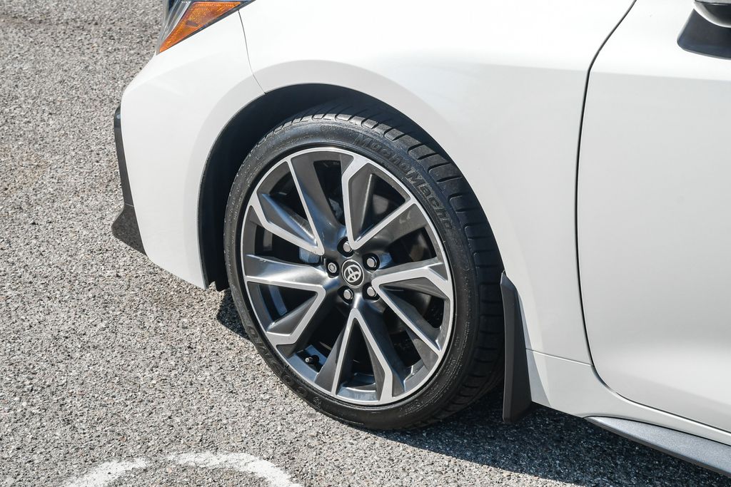 Thumbnail: 2021 Toyota Corolla - 6