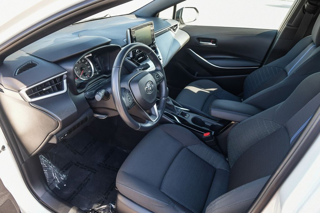 Thumbnail: 2021 Toyota Corolla - 10