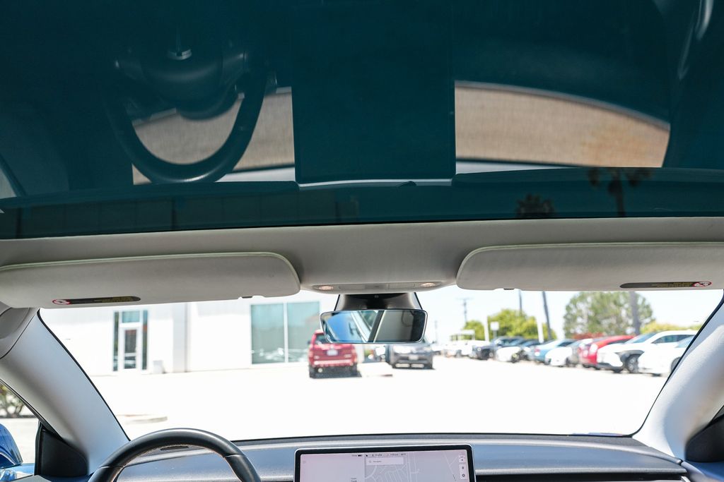 Thumbnail: 2019 Tesla Model 3 - 19