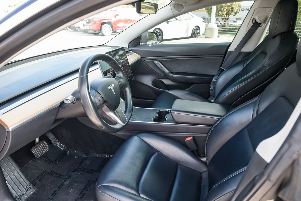 Thumbnail: 2019 Tesla Model 3 - 10