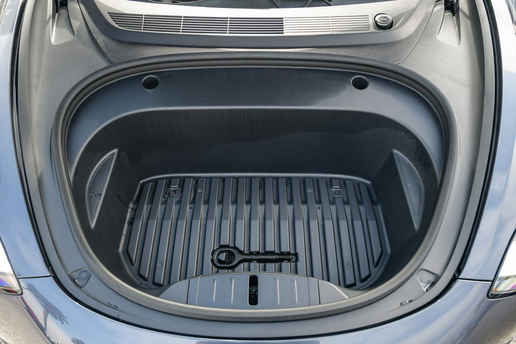 Thumbnail: 2019 Tesla Model 3 - 25