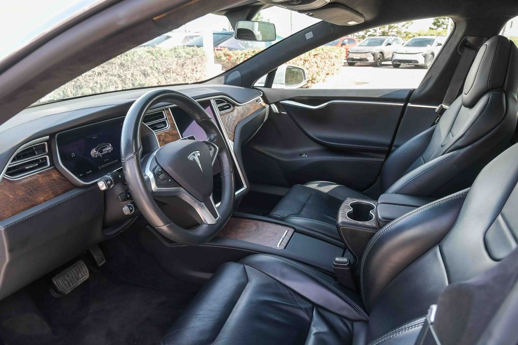 Thumbnail: 2017 Tesla Model S - 10