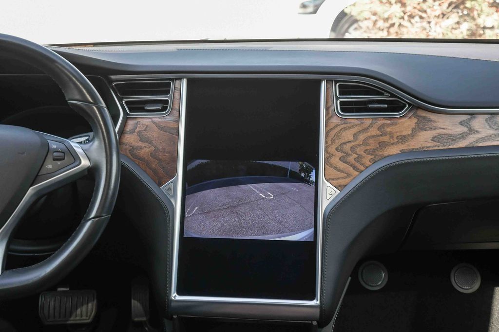 Thumbnail: 2017 Tesla Model S - 19