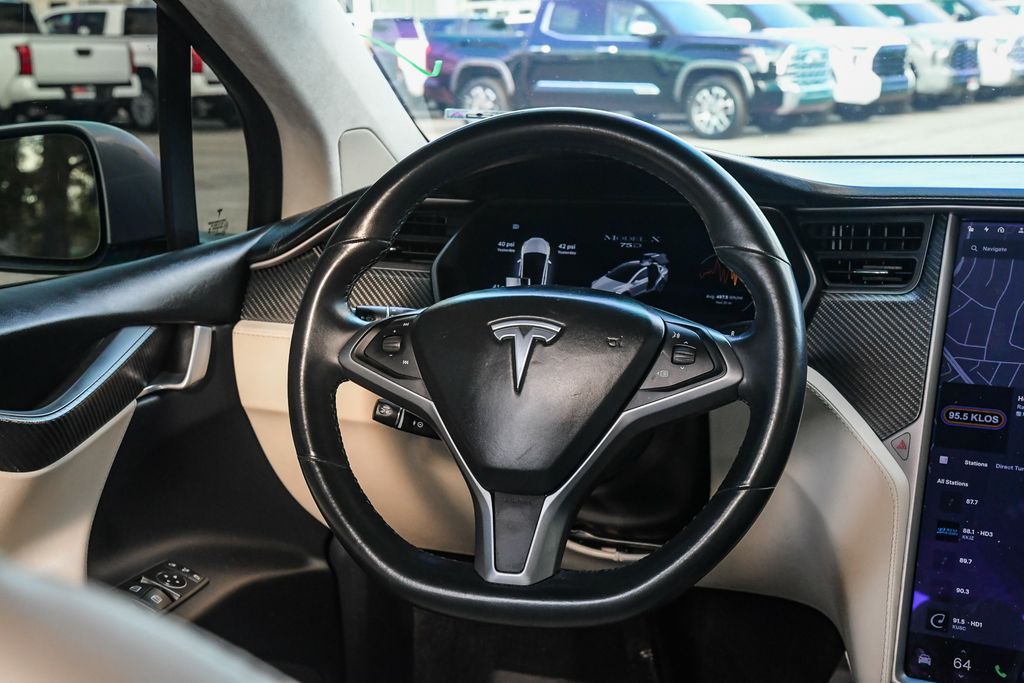Thumbnail: 2018 Tesla Model X - 2