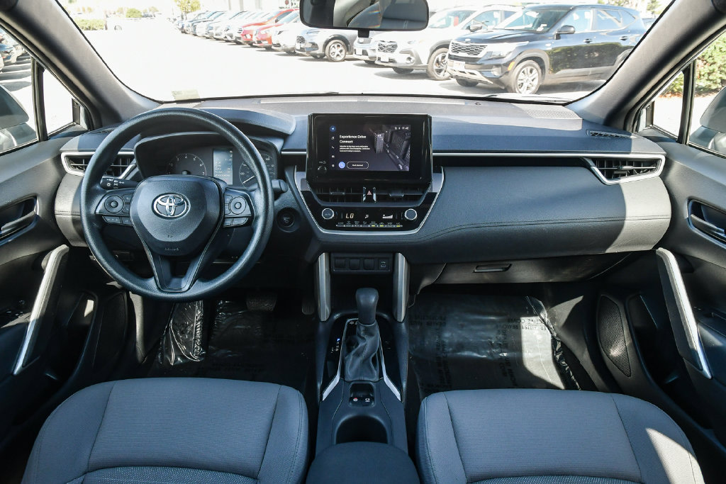 Thumbnail: 2024 Toyota Corolla Cross - 9