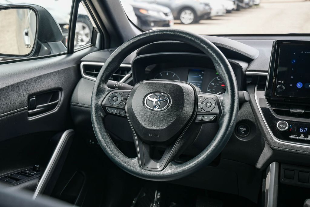 Thumbnail: 2025 Toyota Corolla Cross - 2