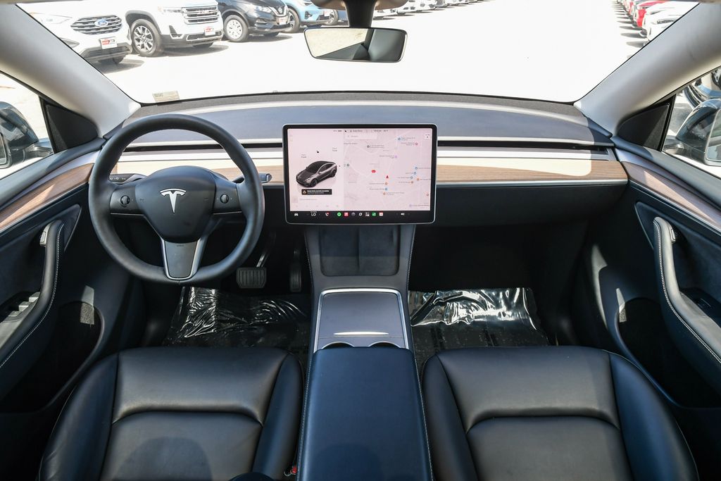 Thumbnail: 2024 Tesla Model Y - 9