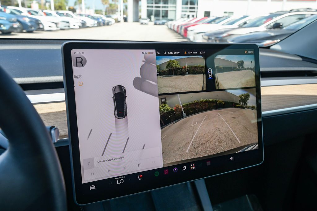 Thumbnail: 2024 Tesla Model Y - 23