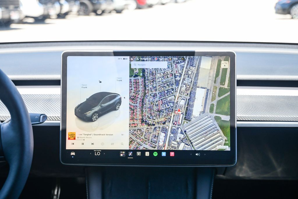 Thumbnail: 2024 Tesla Model Y - 12