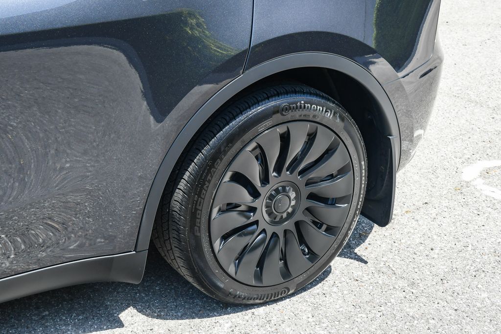 Thumbnail: 2024 Tesla Model Y - 20