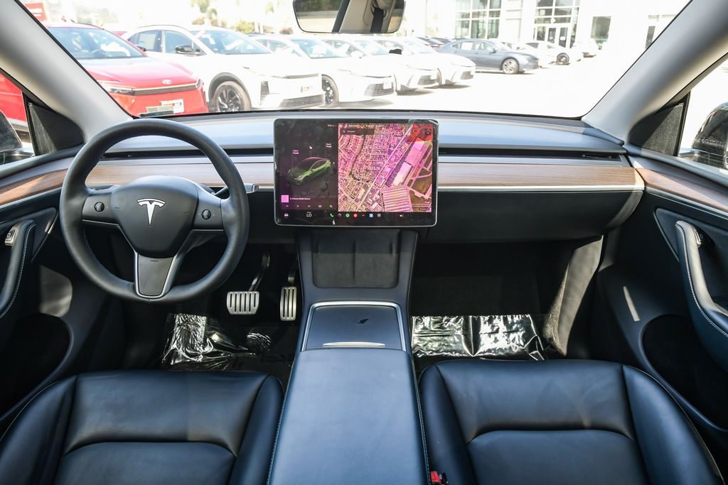 Thumbnail: 2025 Tesla Model Y - 7