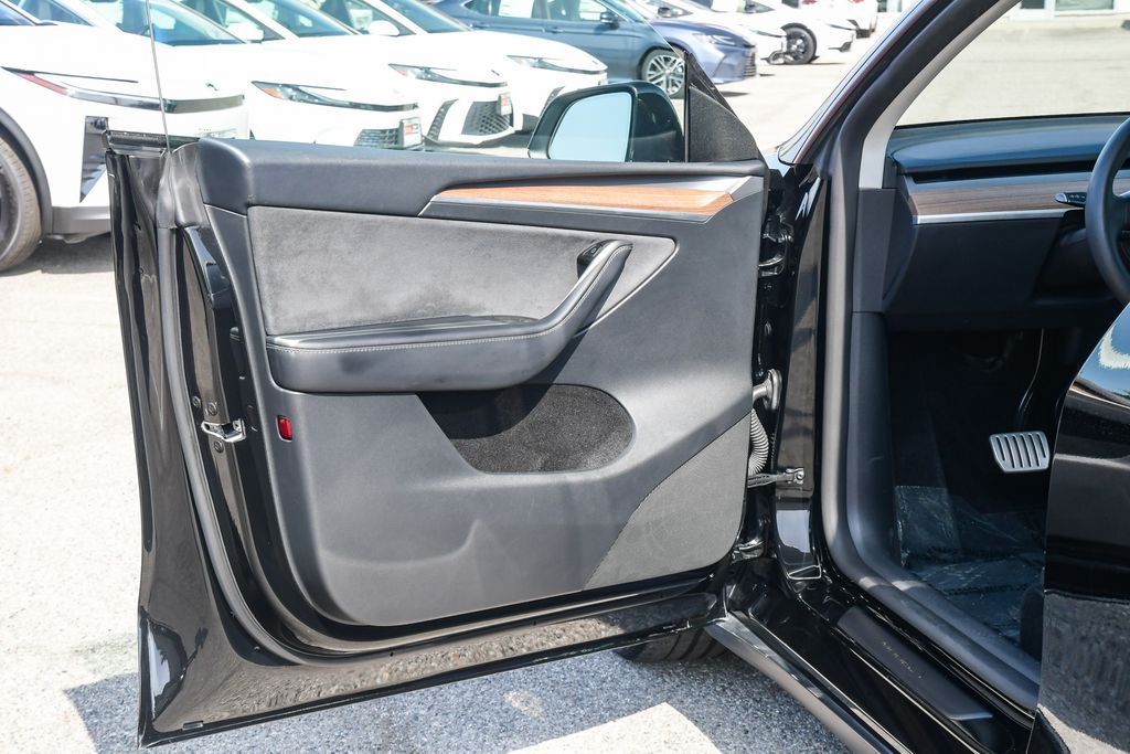 Thumbnail: 2025 Tesla Model Y - 26