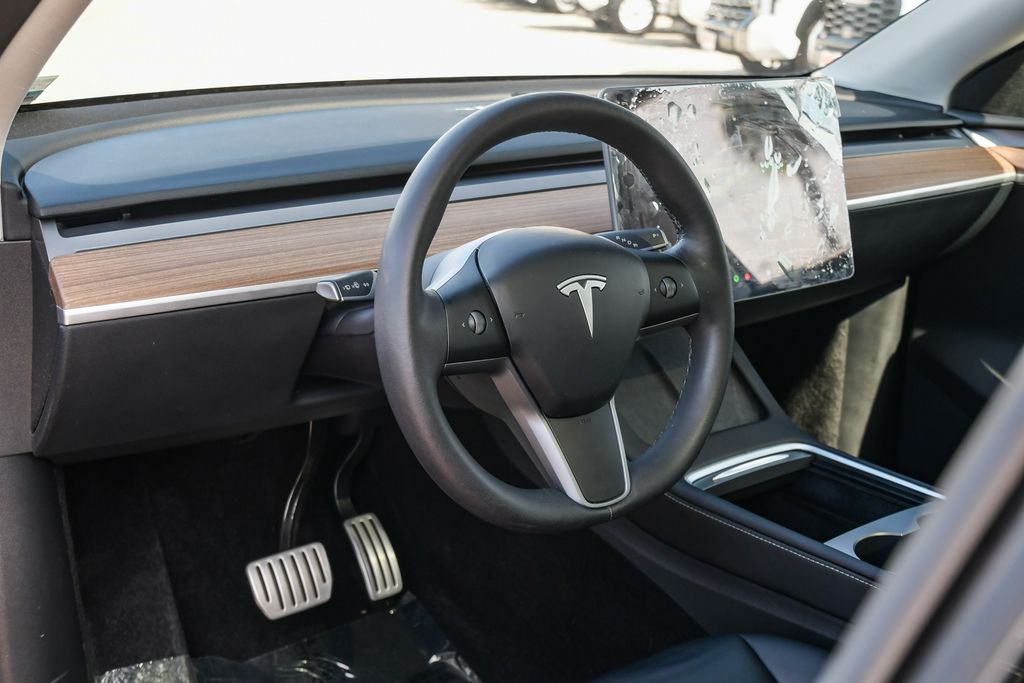 Thumbnail: 2025 Tesla Model Y - 11