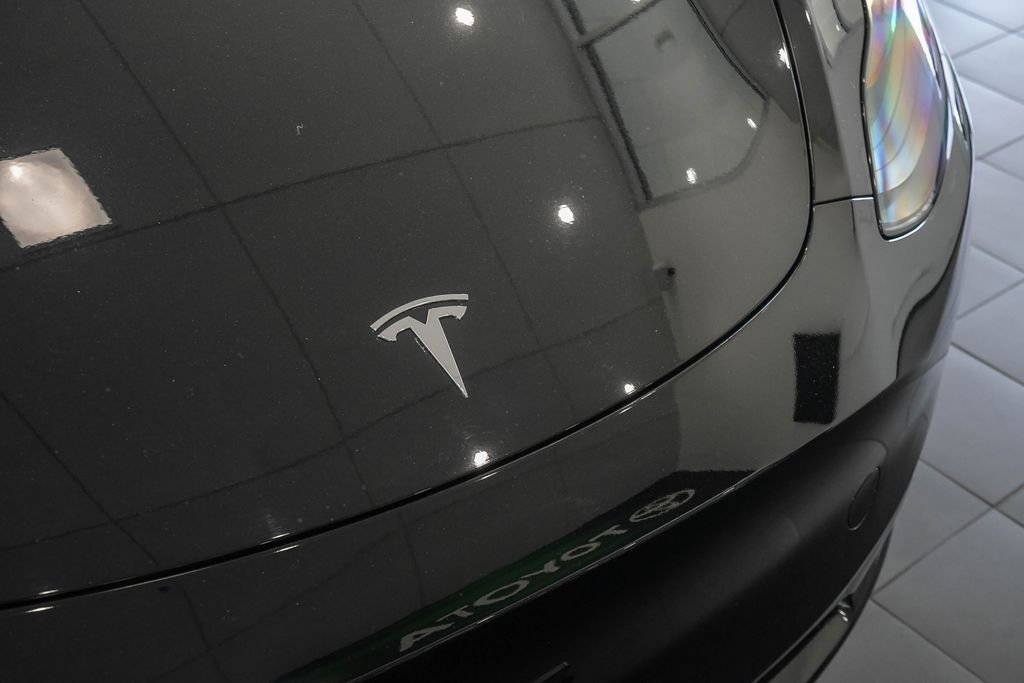 Thumbnail: 2025 Tesla Model Y - 5