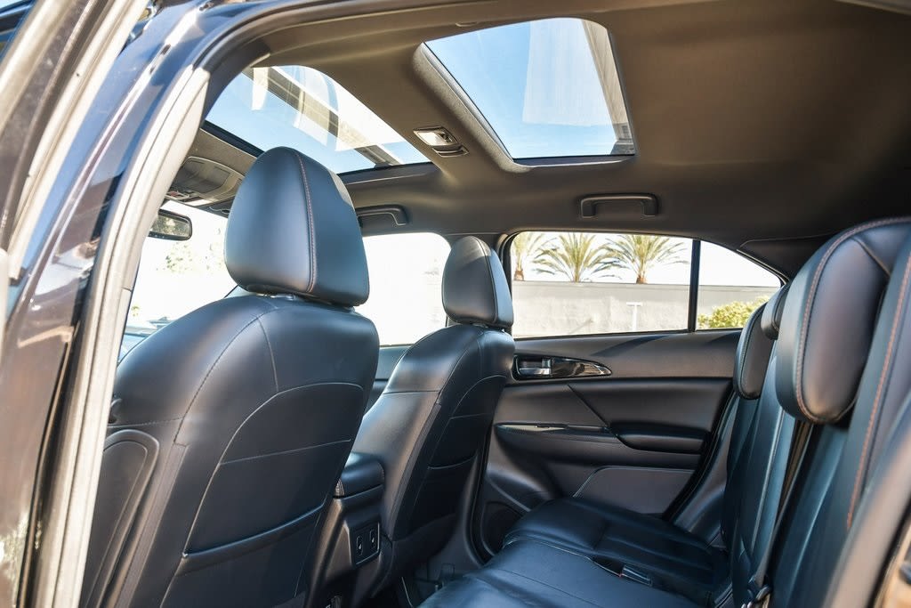 Thumbnail: 2020 Mitsubishi Eclipse Cross - 27