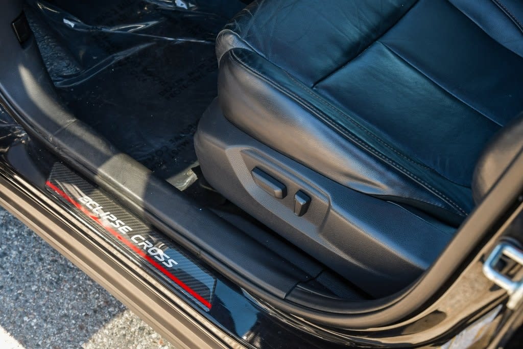 Thumbnail: 2020 Mitsubishi Eclipse Cross - 29