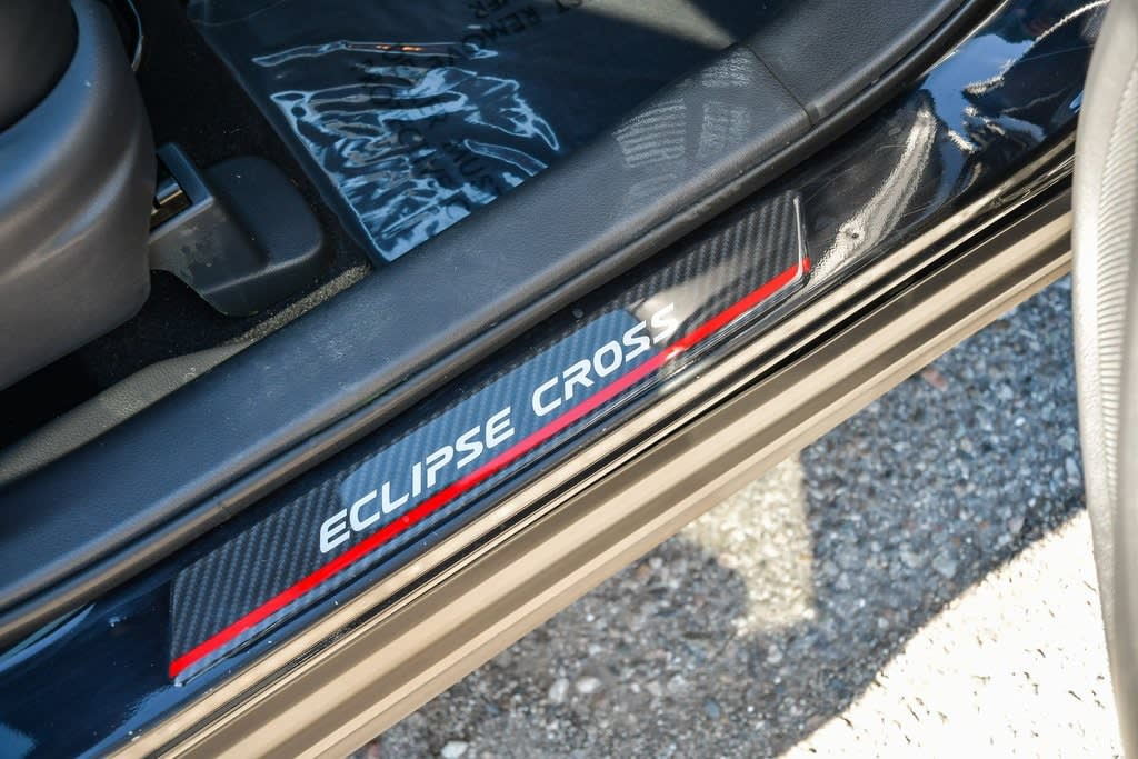 Thumbnail: 2020 Mitsubishi Eclipse Cross - 24