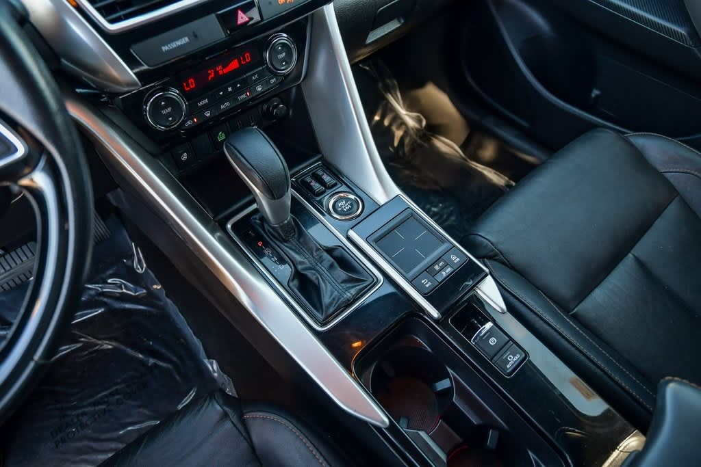 Thumbnail: 2020 Mitsubishi Eclipse Cross - 14