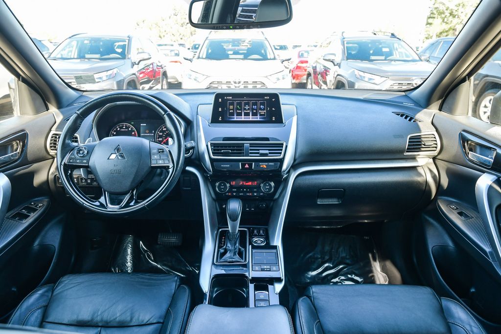 Thumbnail: 2020 Mitsubishi Eclipse Cross - 8