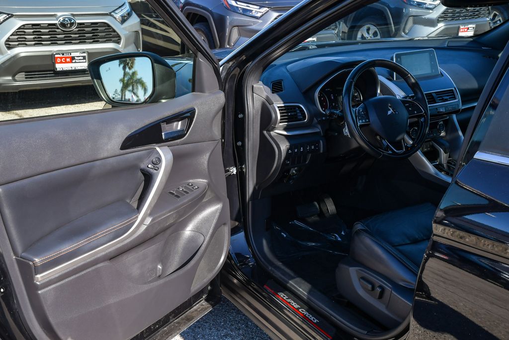 Thumbnail: 2020 Mitsubishi Eclipse Cross - 29