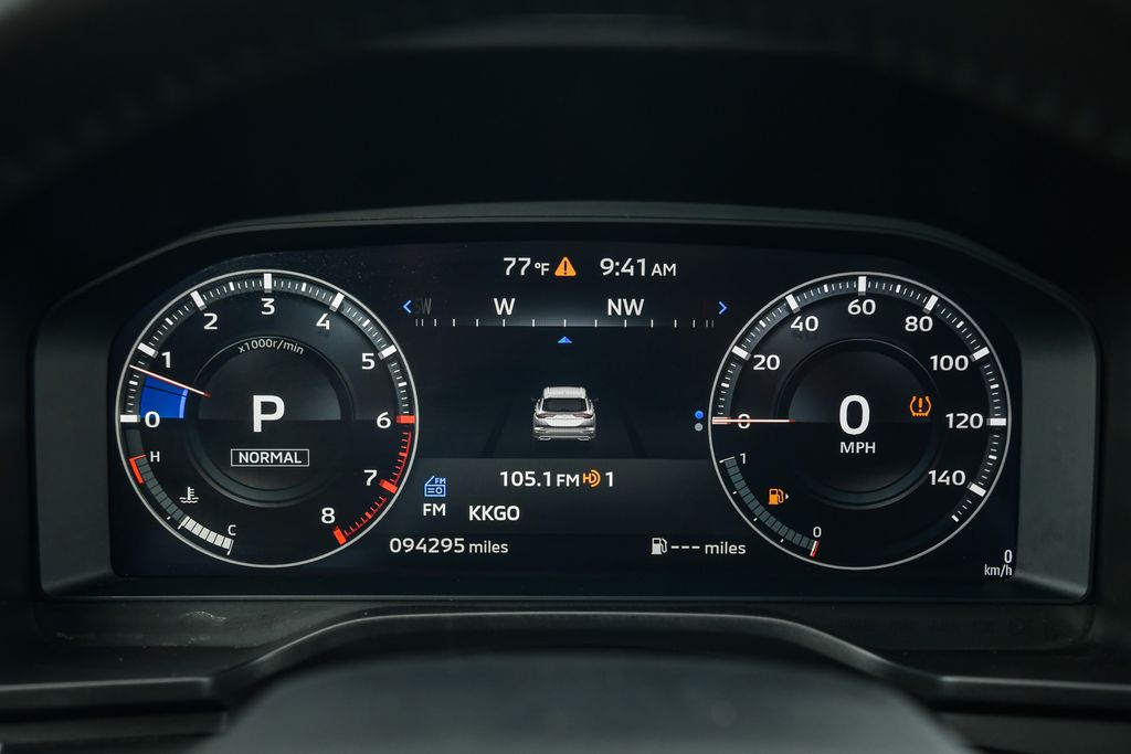 Thumbnail: 2023 Mitsubishi Outlander - 14