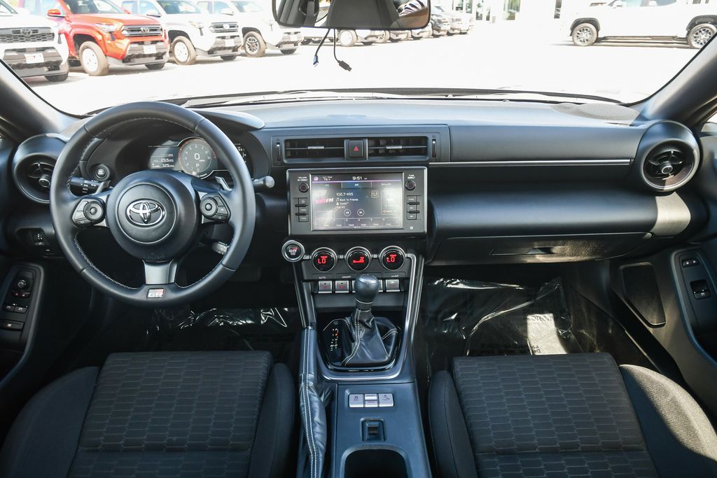 Thumbnail: 2023 Toyota GR86 - 9