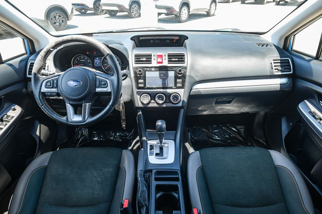 Thumbnail: 2017 Subaru Crosstrek - 9